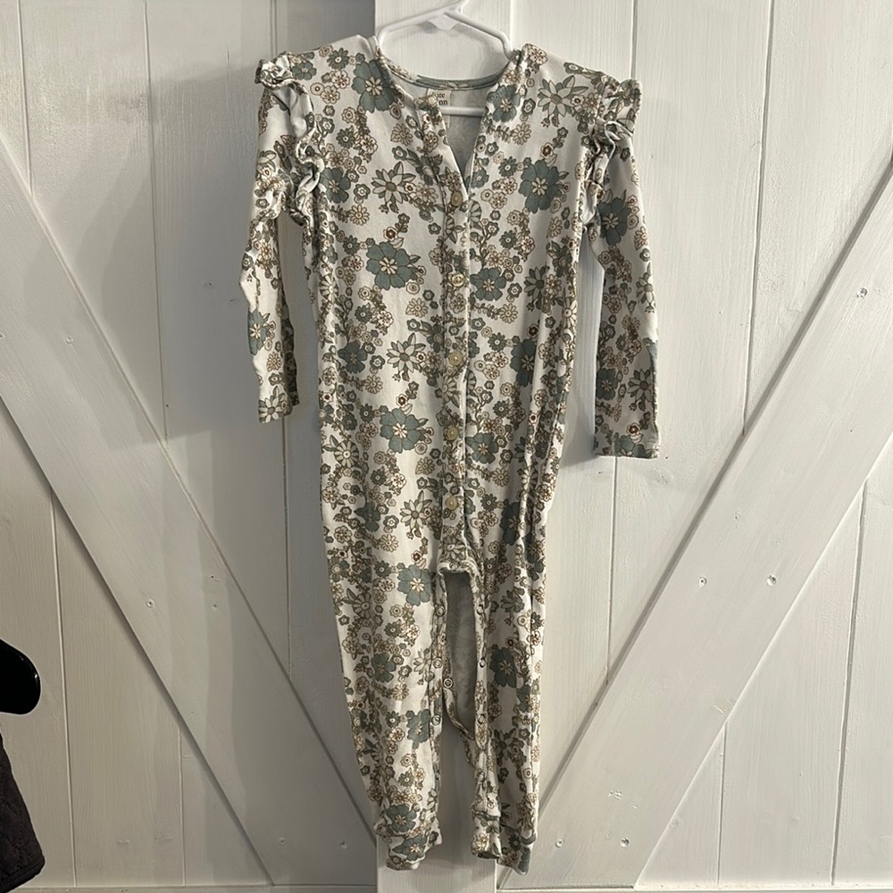 Kate Quinn Blue and Cream Floral Romper